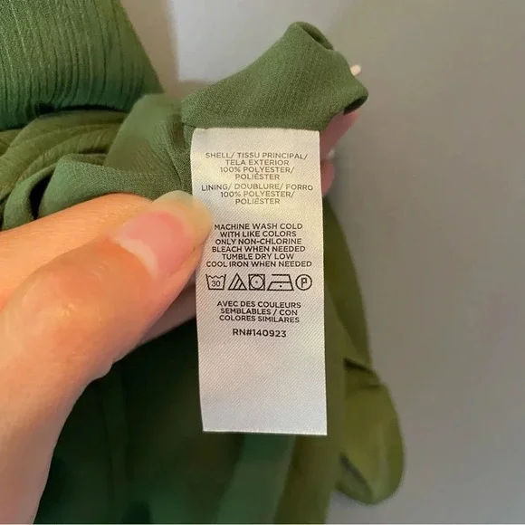 Loft green Flutter Button Tie Neck Top Size small like new - Picture 10 of 10